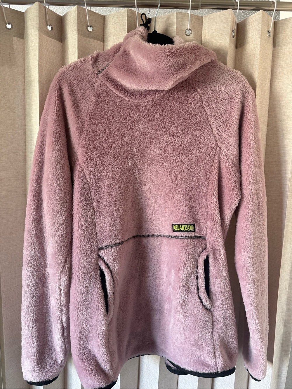 Melanzana Women’s Plush Pullover Jacket - Dusty Pink (Large)
